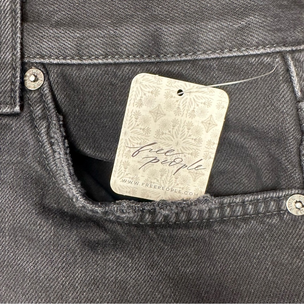 Free People - Maggie Mid Rise Straight Jean - Picture 6 of 7
